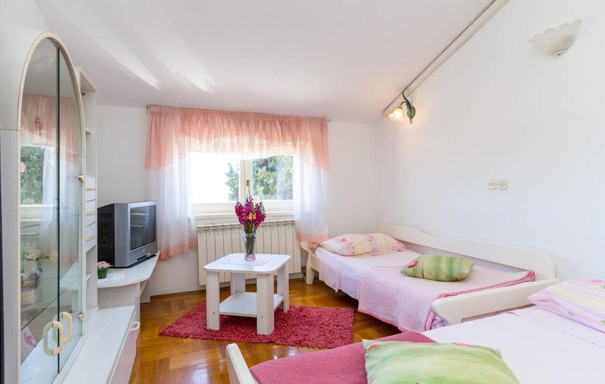 Apartments Pradolando プーラ エクステリア 写真